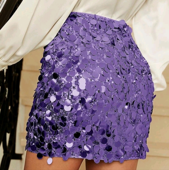 Women's Glittery Skirt - Picture 2 of 4